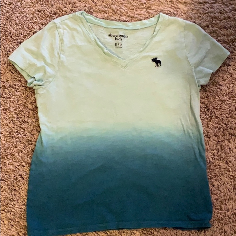 Size 11/12 girls Abercrombie t-shirt